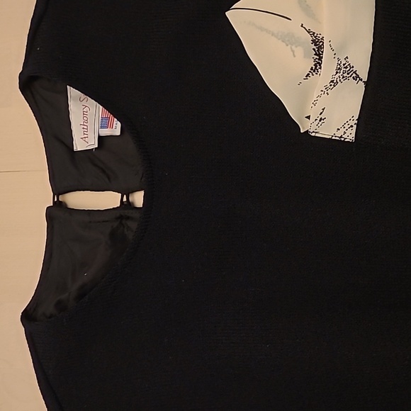 NWOT VTG 1970s Anthony Sicari Black and White Sheer Sleeved Sweater - Picture 13 of 13